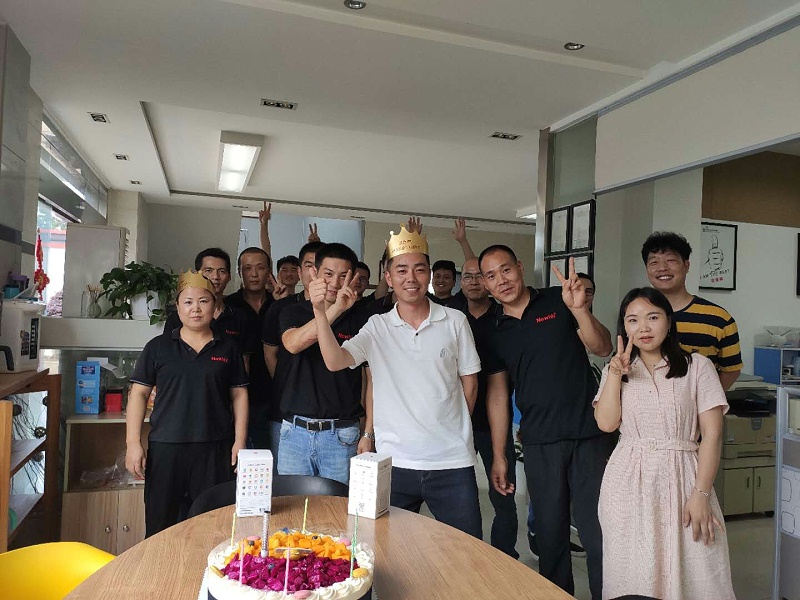 昆山新恒邦6月員工生日會(huì)